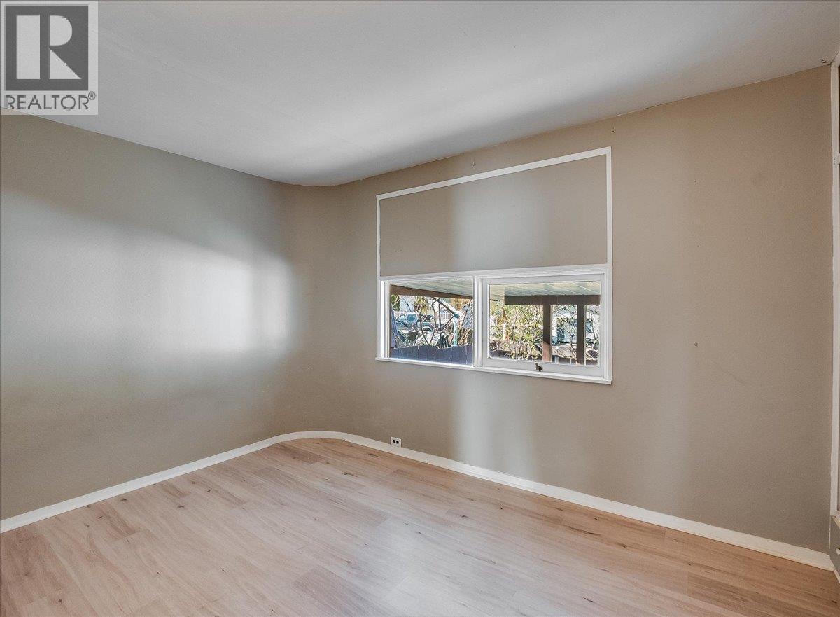 2172 Second Avenue, Trail, British Columbia  V1N 1N5 - Photo 21 - 10382870