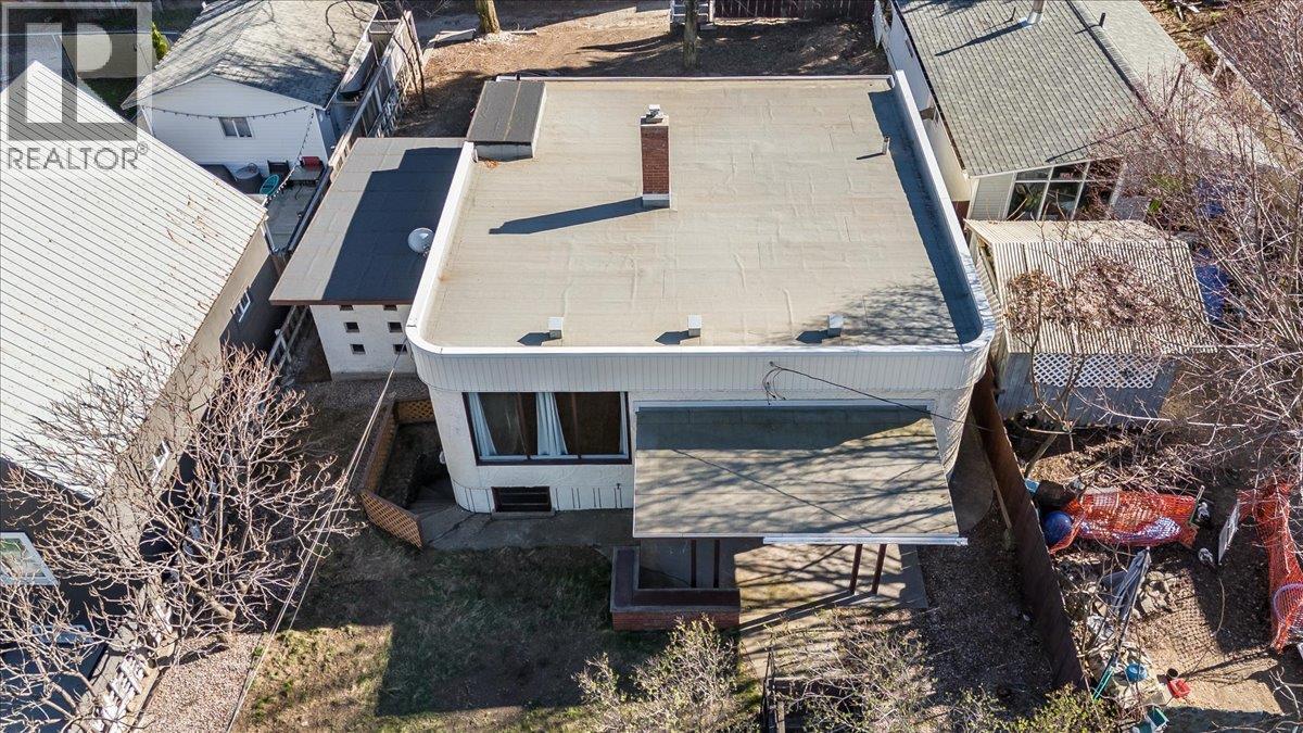 2172 Second Avenue, Trail, British Columbia  V1N 1N5 - Photo 32 - 10382870