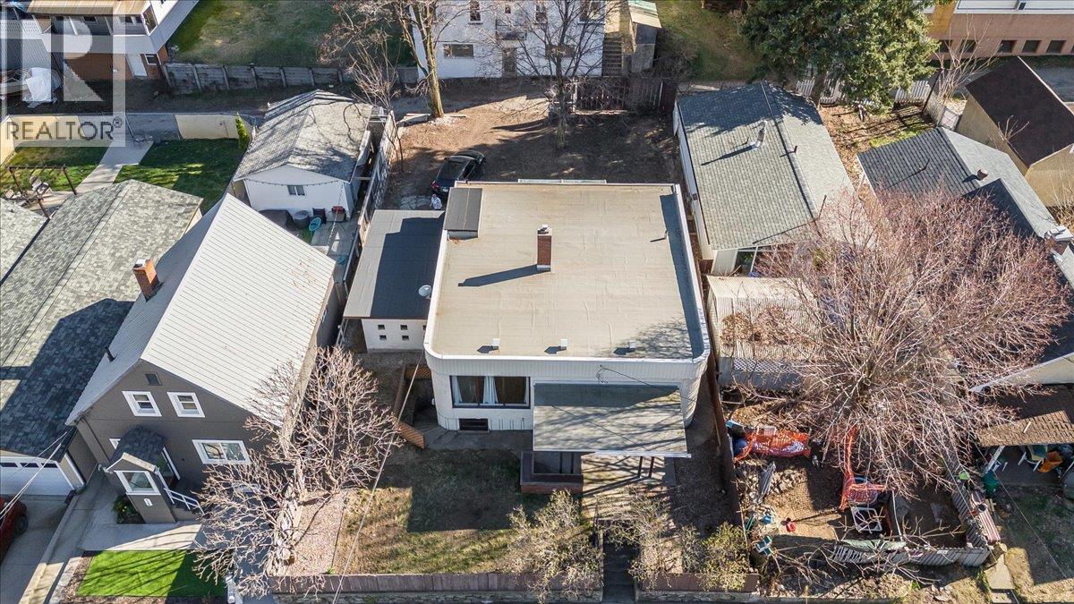 2172 Second Avenue, Trail, British Columbia  V1N 1N5 - Photo 6 - 10382870