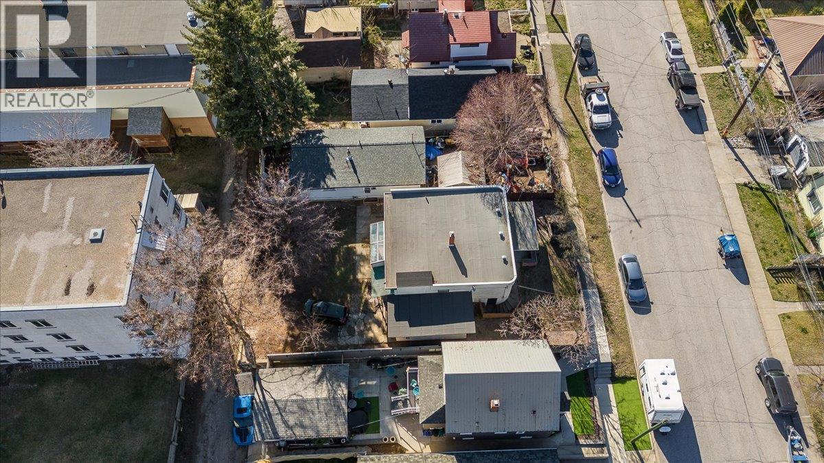 2172 Second Avenue, Trail, British Columbia  V1N 1N5 - Photo 7 - 10382870