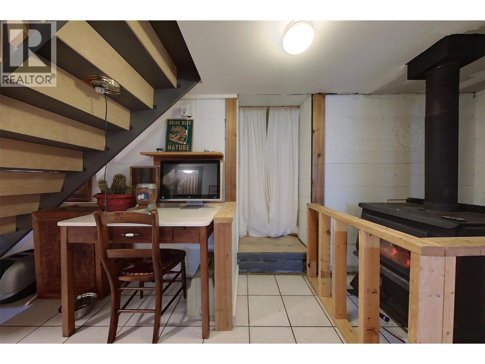 1017 Simmons Road, Creston, British Columbia  V0B 1G7 - Photo 21 - 10382910