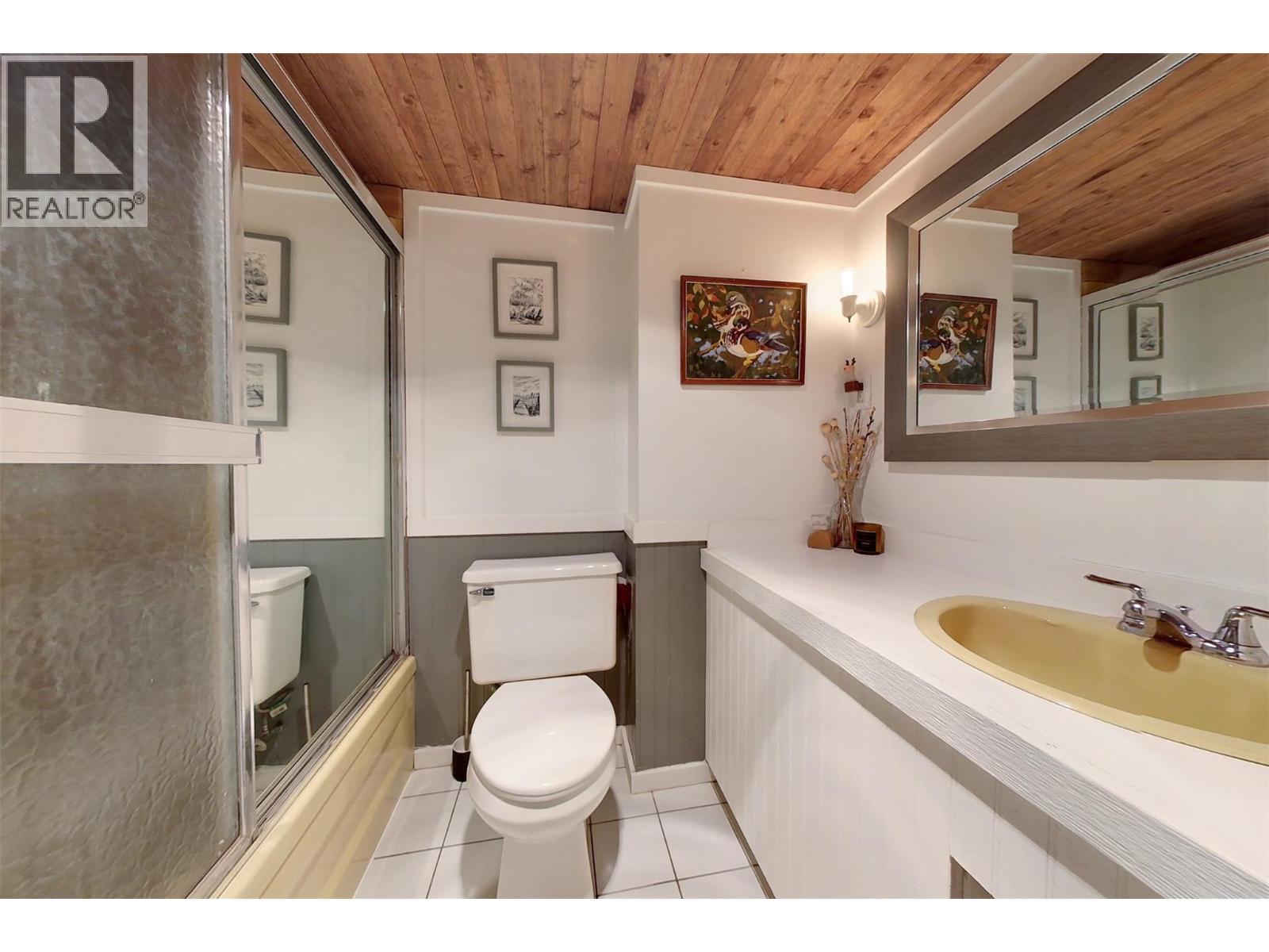 1017 Simmons Road, Creston, British Columbia  V0B 1G7 - Photo 24 - 10382910