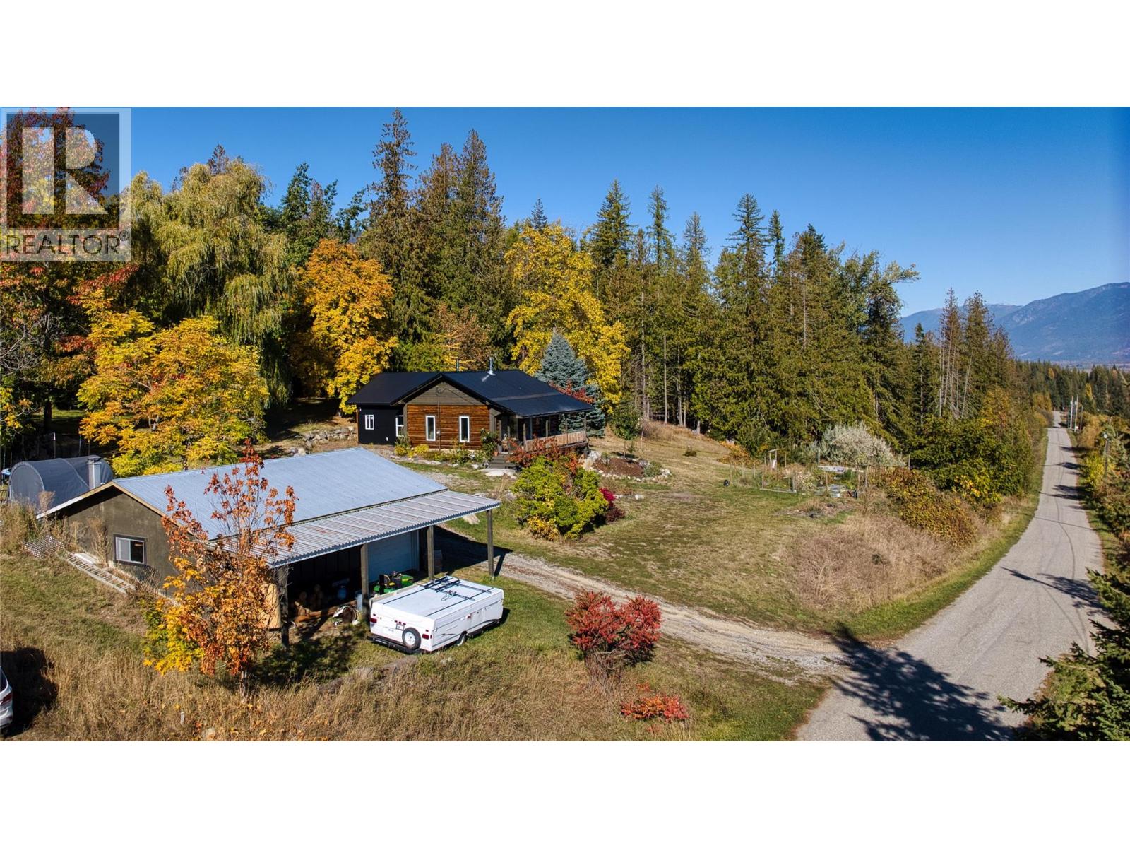 1017 Simmons Road, Creston, British Columbia  V0B 1G7 - Photo 25 - 10382910