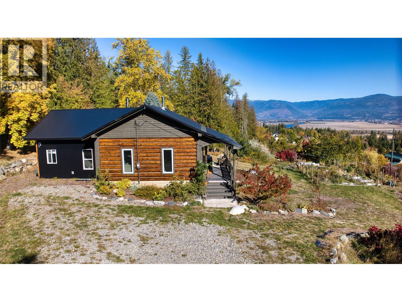 1017 Simmons Road, Creston, British Columbia  V0B 1G7 - Photo 3 - 10382910