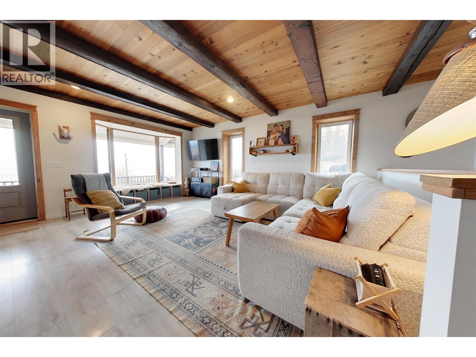 1017 Simmons Road, Creston, British Columbia  V0B 1G7 - Photo 9 - 10382910