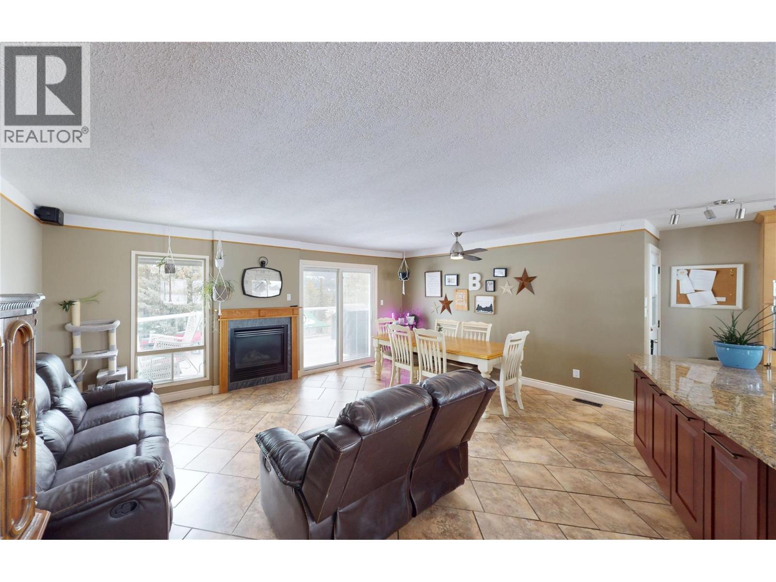 1110 Ash Crescent, Elkford, British Columbia  V0B 1H0 - Photo 13 - 10382744