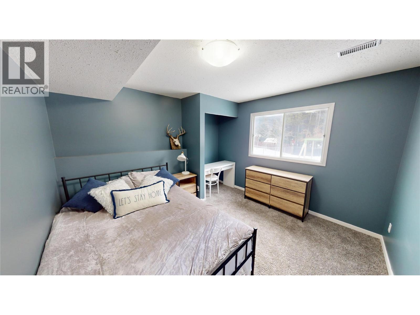 1110 Ash Crescent, Elkford, British Columbia  V0B 1H0 - Photo 27 - 10382744