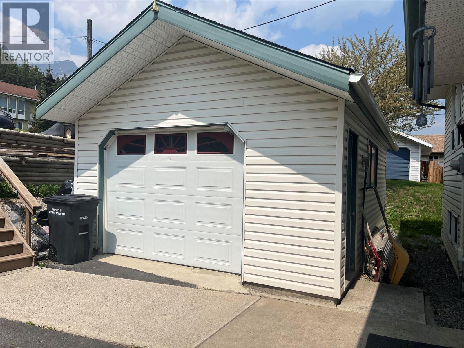 1110 Ash Crescent, Elkford, British Columbia  V0B 1H0 - Photo 34 - 10382744