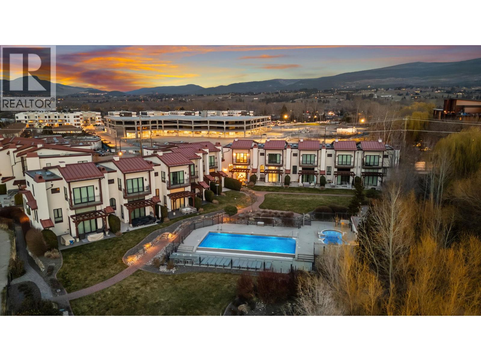 3756 Lakeshore Road Unit# 5, Kelowna, British Columbia  V1W 3L4 - Photo 1 - 10382874