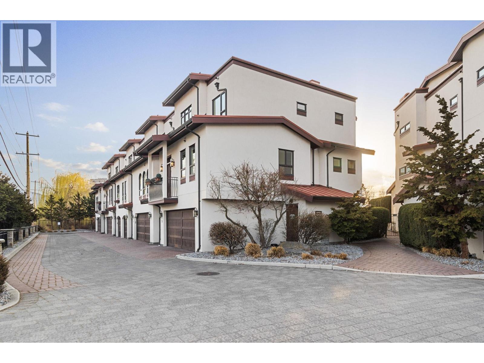 3756 Lakeshore Road Unit# 5, Kelowna, British Columbia  V1W 3L4 - Photo 3 - 10382874