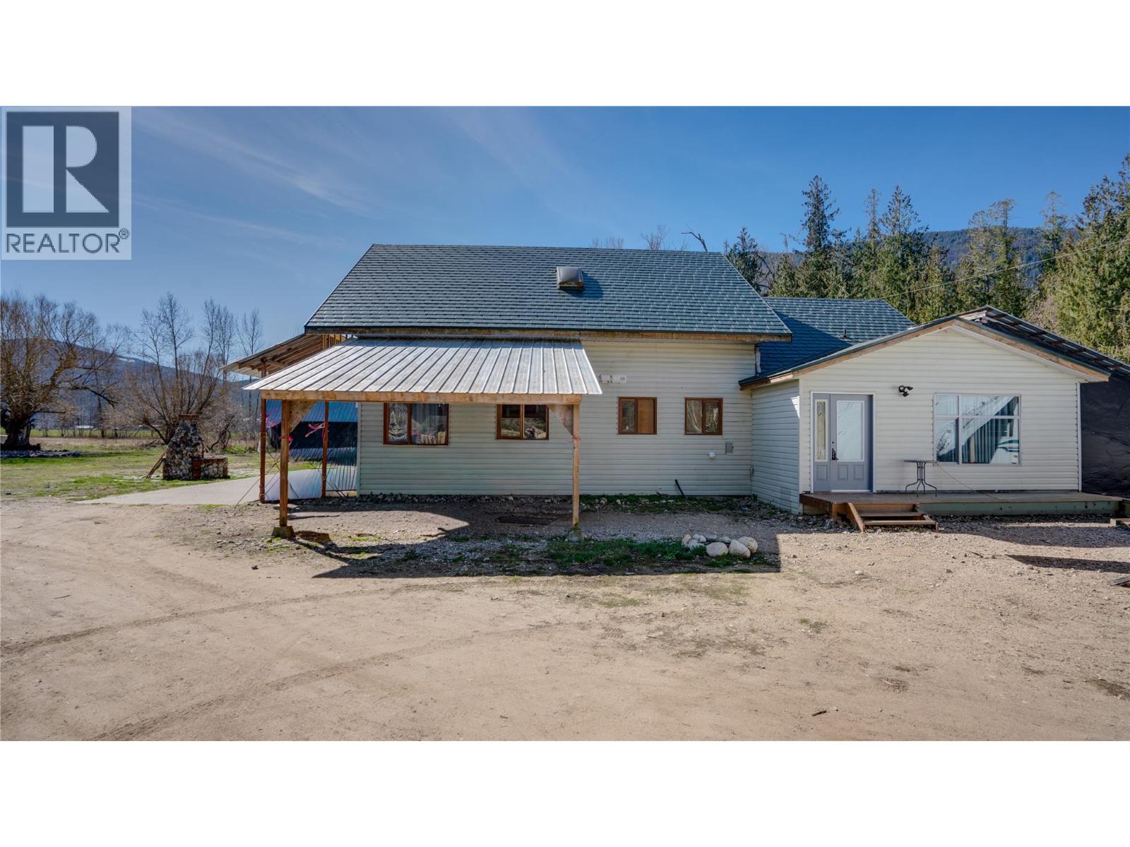 3854 Trinity Valley Road, Enderby, British Columbia  V0E 1V5 - Photo 2 - 10382753
