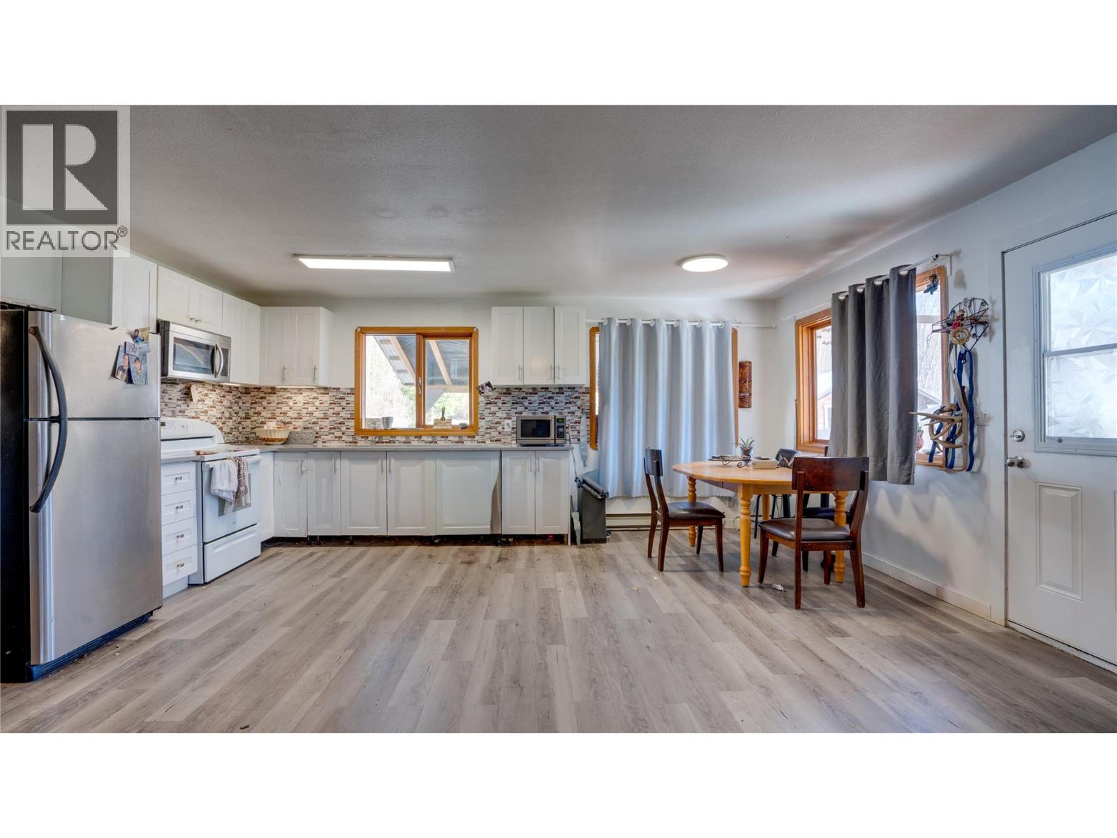 3854 Trinity Valley Road, Enderby, British Columbia  V0E 1V5 - Photo 22 - 10382753