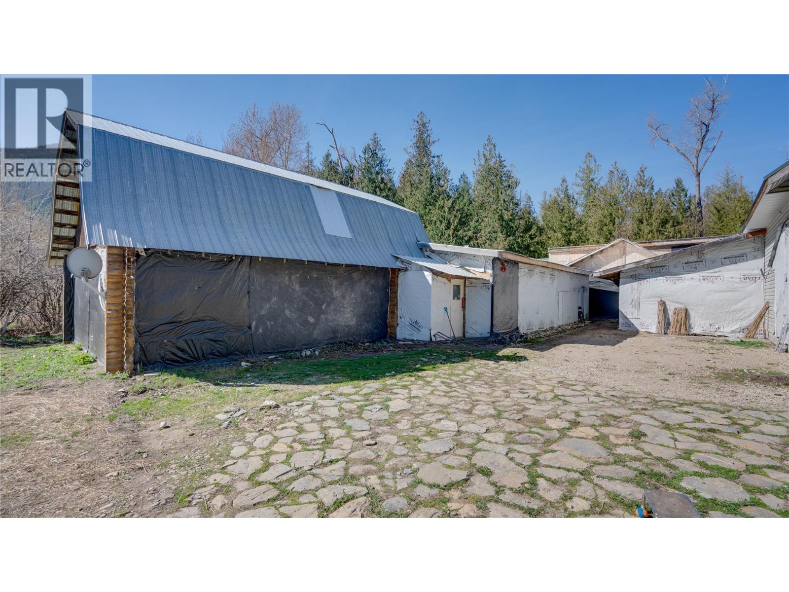 3854 Trinity Valley Road, Enderby, British Columbia  V0E 1V5 - Photo 26 - 10382753