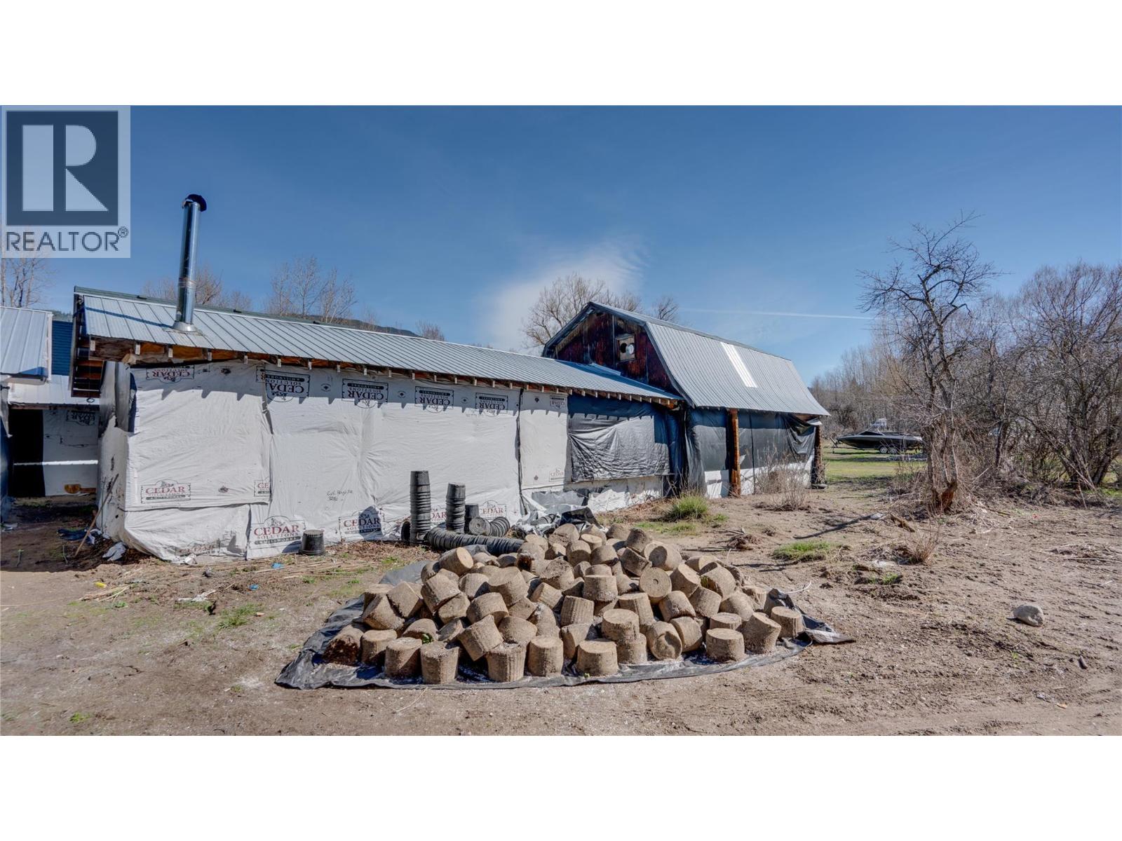 3854 Trinity Valley Road, Enderby, British Columbia  V0E 1V5 - Photo 31 - 10382753