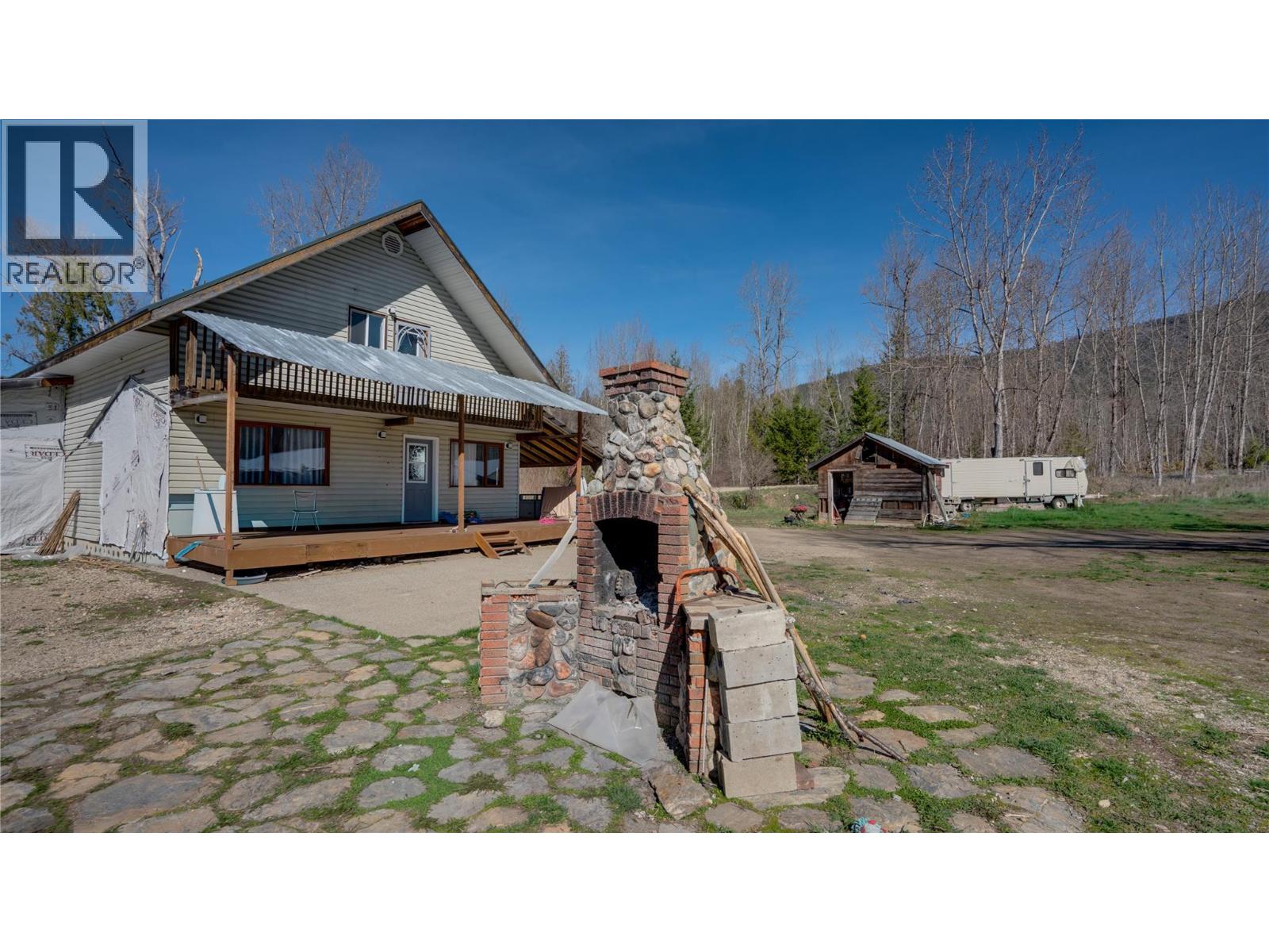 3854 Trinity Valley Road, Enderby, British Columbia  V0E 1V5 - Photo 4 - 10382753