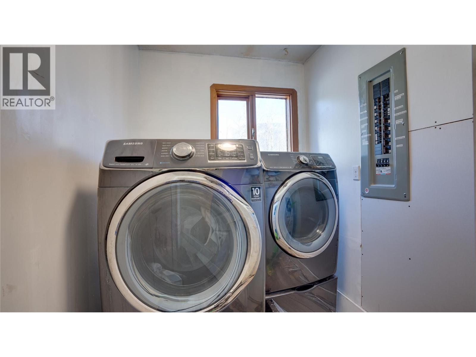 3854 Trinity Valley Road, Enderby, British Columbia  V0E 1V5 - Photo 8 - 10382753