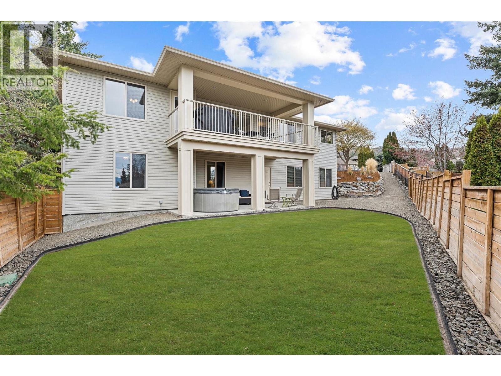 5190 Cobble Crescent, Kelowna, British Columbia  V1W 4Y8 - Photo 3 - 10382855