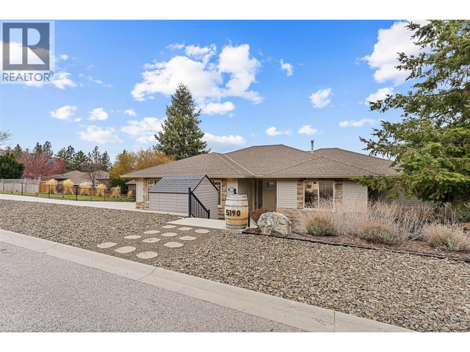 5190 Cobble Crescent, Kelowna, British Columbia  V1W 4Y8 - Photo 6 - 10382855