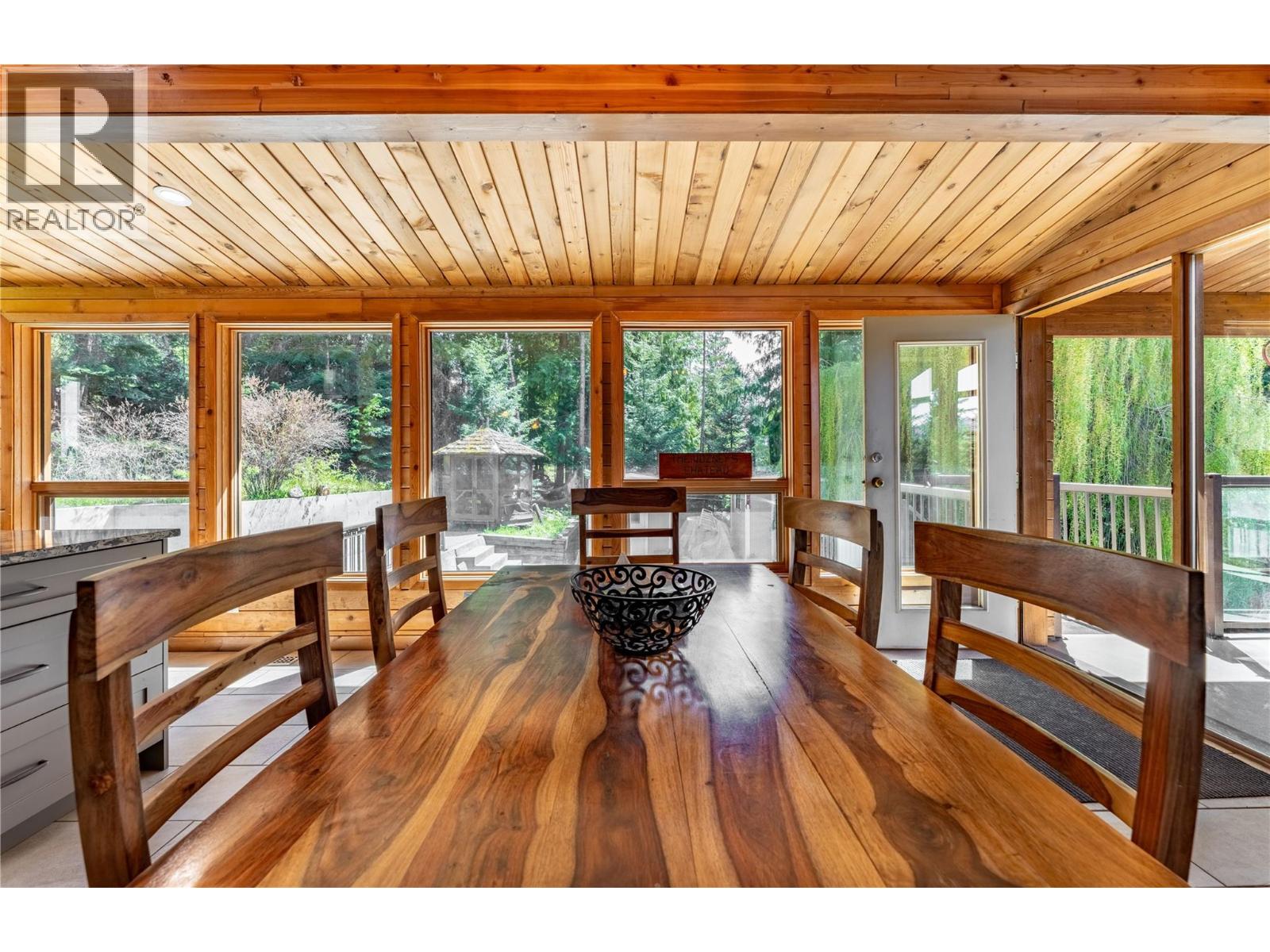 12437 Boswell Road, Boswell, British Columbia  V0B 1A0 - Photo 19 - 10381562