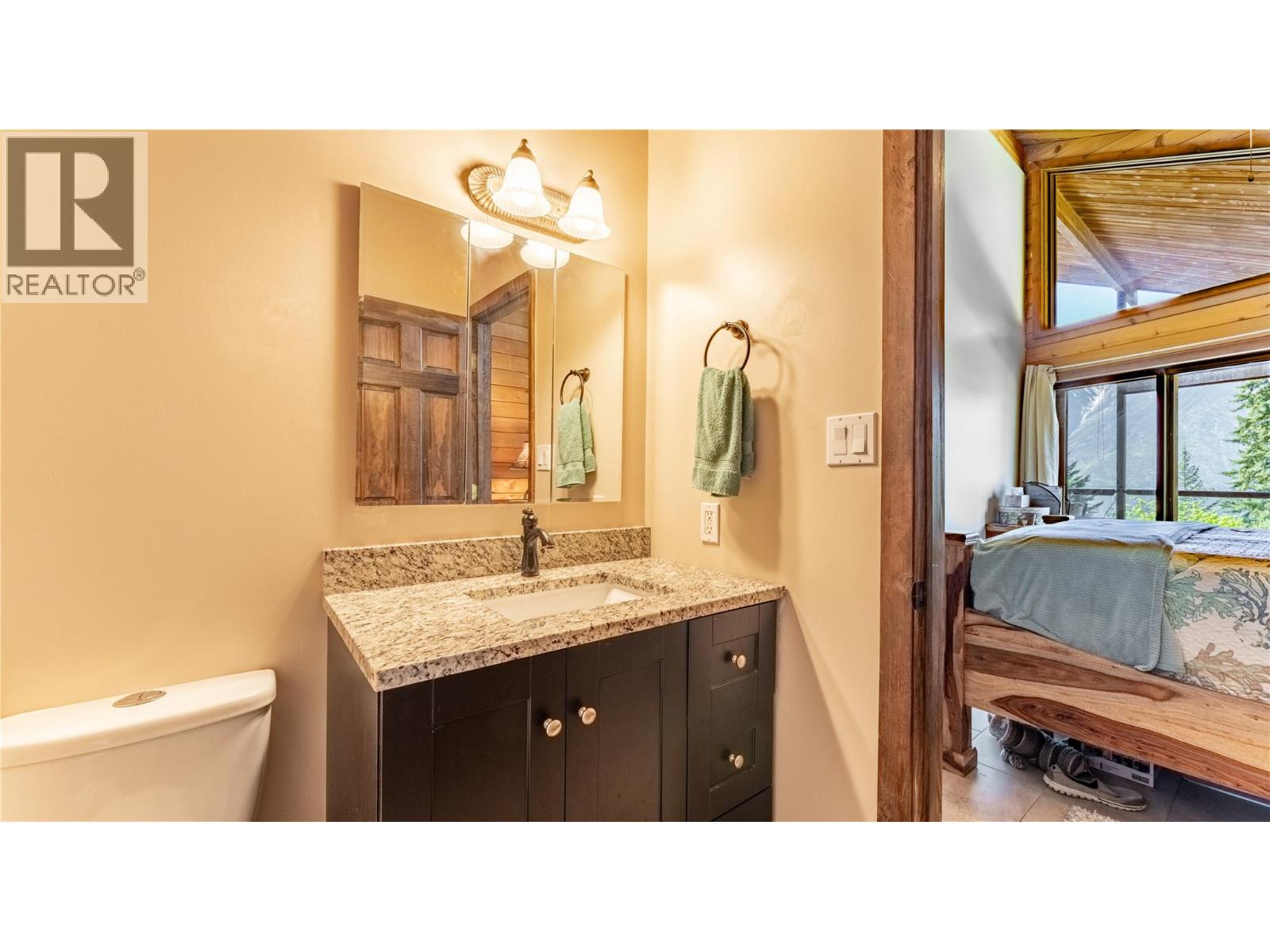 12437 Boswell Road, Boswell, British Columbia  V0B 1A0 - Photo 28 - 10381562