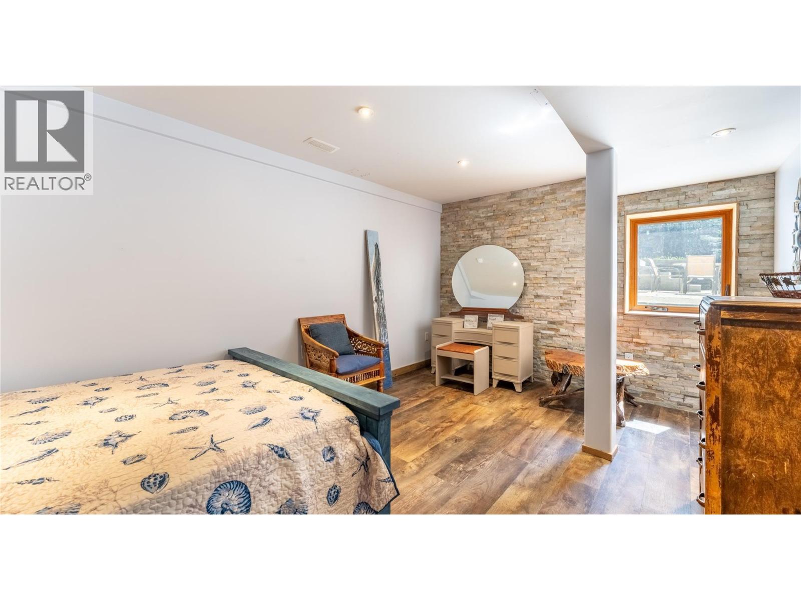 12437 Boswell Road, Boswell, British Columbia  V0B 1A0 - Photo 31 - 10381562