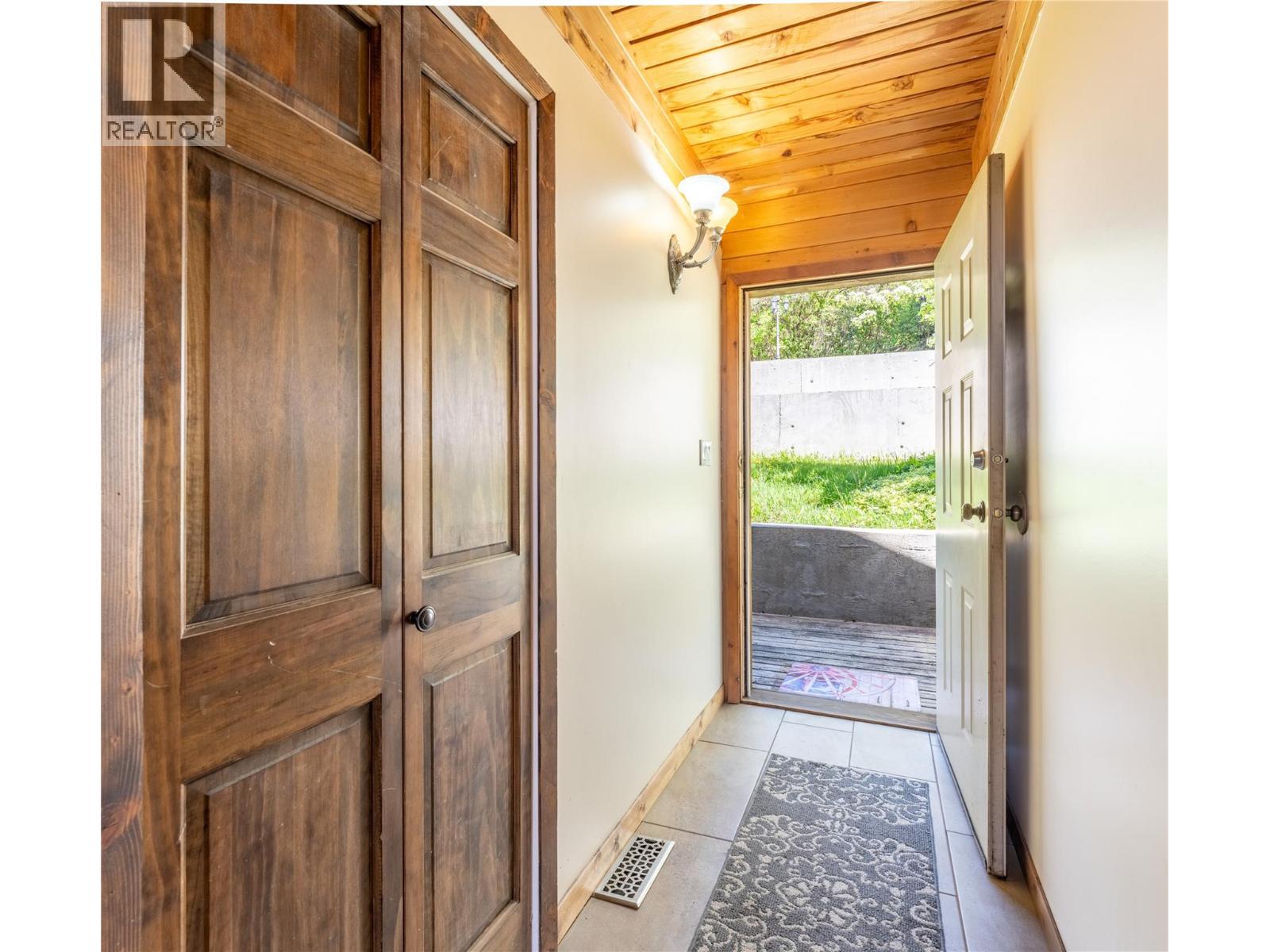 12437 Boswell Road, Boswell, British Columbia  V0B 1A0 - Photo 52 - 10381562