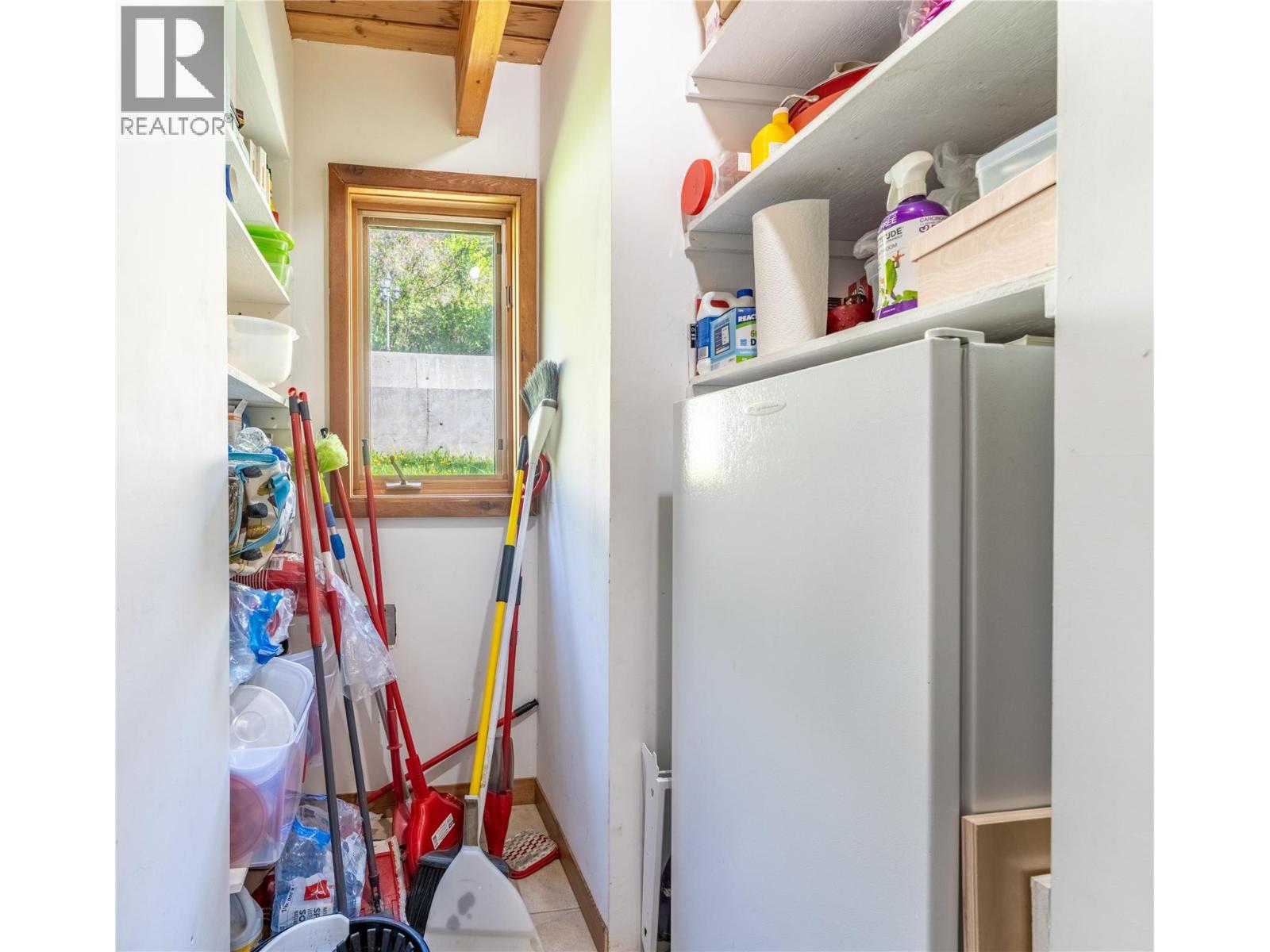 12437 Boswell Road, Boswell, British Columbia  V0B 1A0 - Photo 75 - 10381562