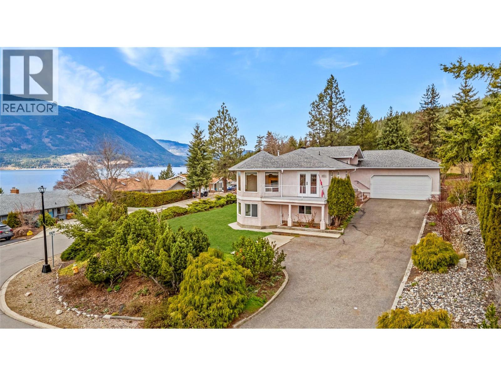1131 50 Avenue Ne, Salmon Arm, British Columbia  V1E 3N1 - Photo 1 - 10381448