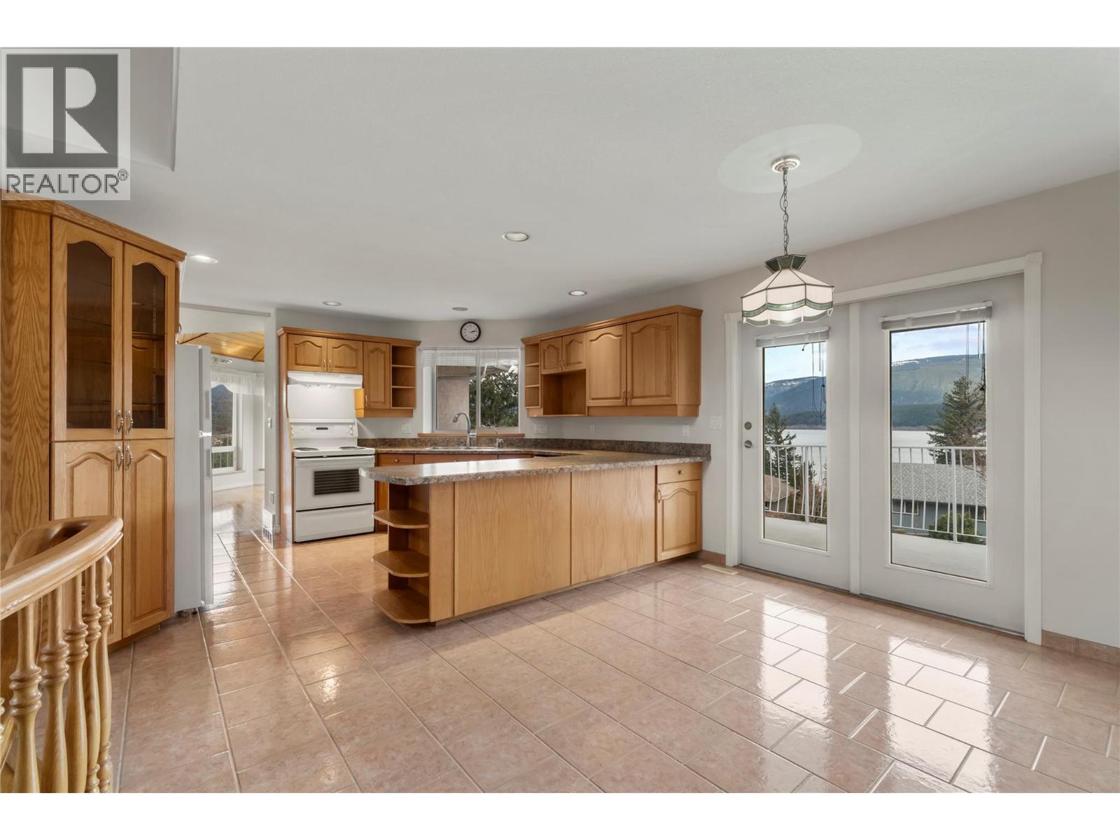 1131 50 Avenue Ne, Salmon Arm, British Columbia  V1E 3N1 - Photo 15 - 10381448