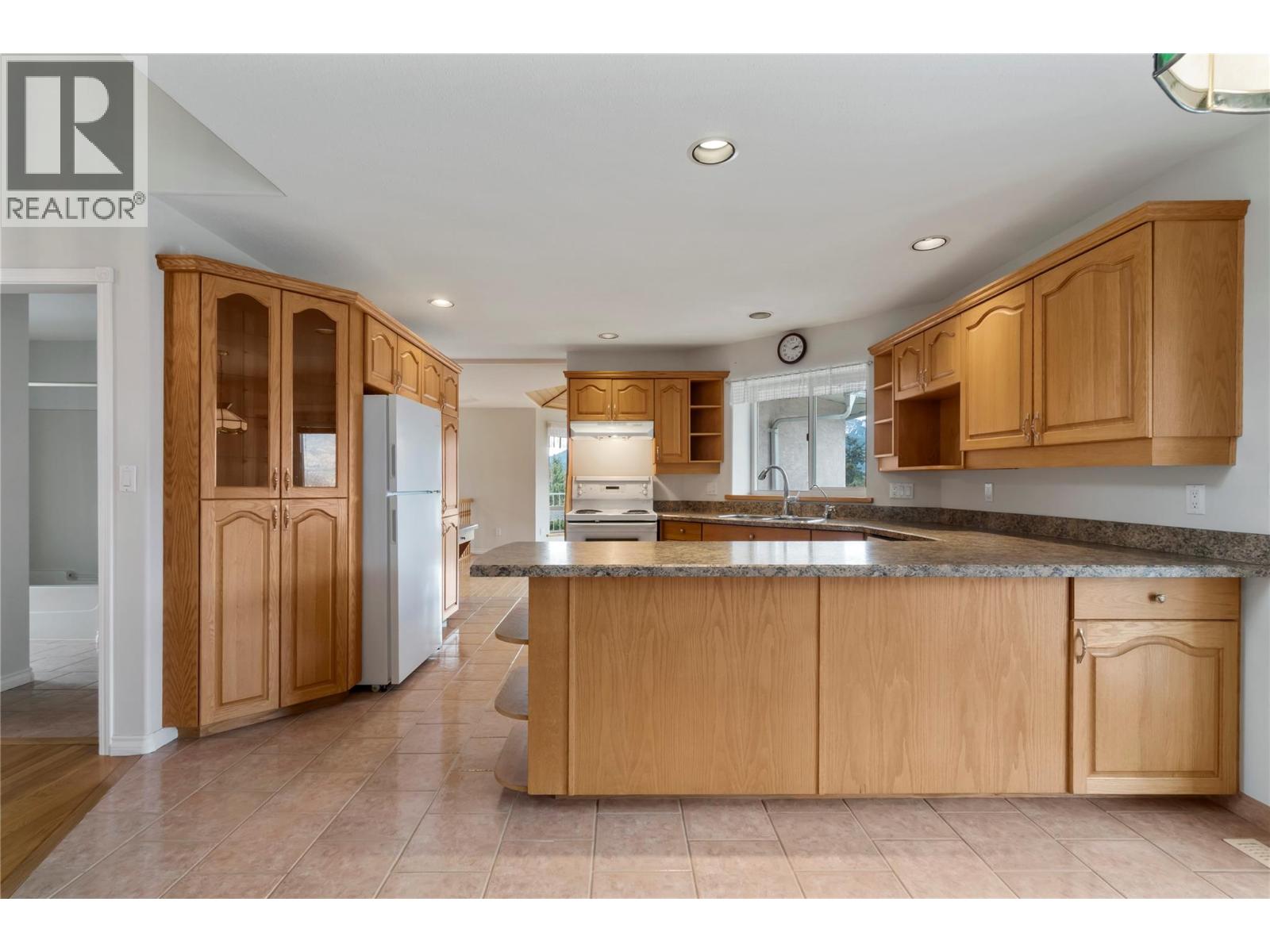 1131 50 Avenue Ne, Salmon Arm, British Columbia  V1E 3N1 - Photo 16 - 10381448