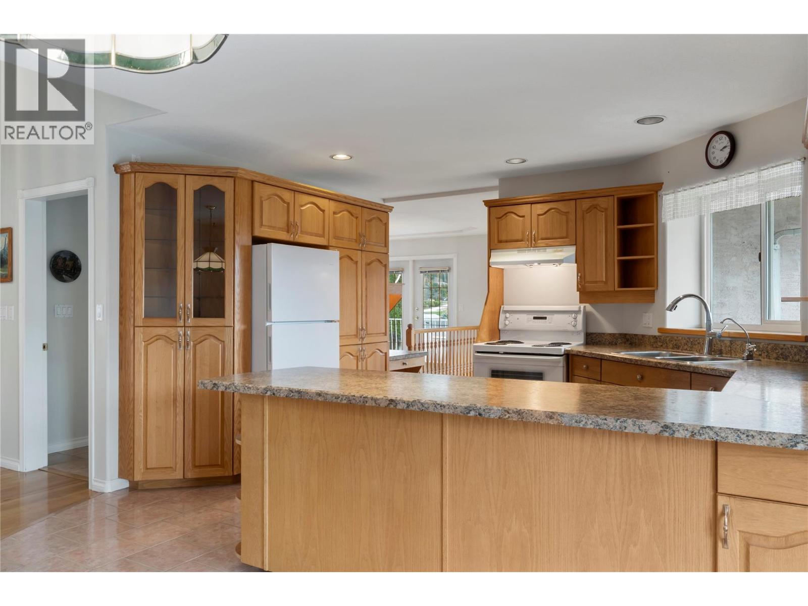 1131 50 Avenue Ne, Salmon Arm, British Columbia  V1E 3N1 - Photo 17 - 10381448