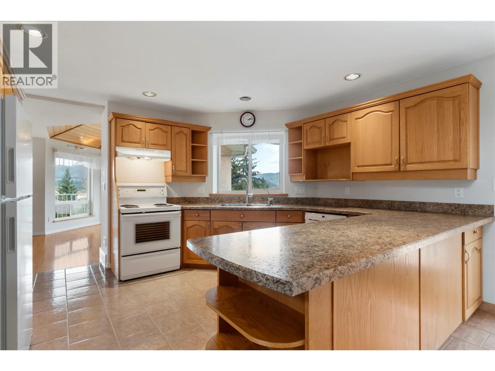 1131 50 Avenue Ne, Salmon Arm, British Columbia  V1E 3N1 - Photo 21 - 10381448