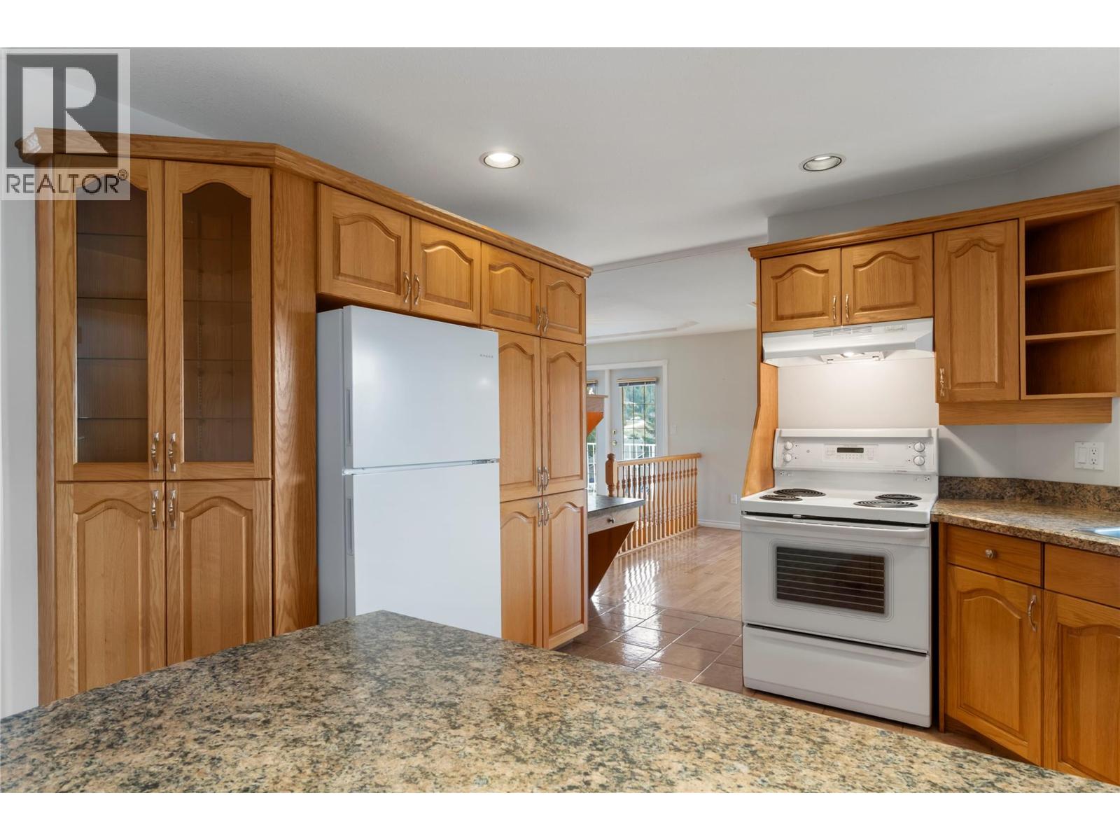 1131 50 Avenue Ne, Salmon Arm, British Columbia  V1E 3N1 - Photo 27 - 10381448