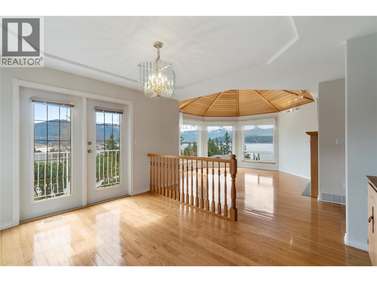 1131 50 Avenue Ne, Salmon Arm, British Columbia  V1E 3N1 - Photo 36 - 10381448