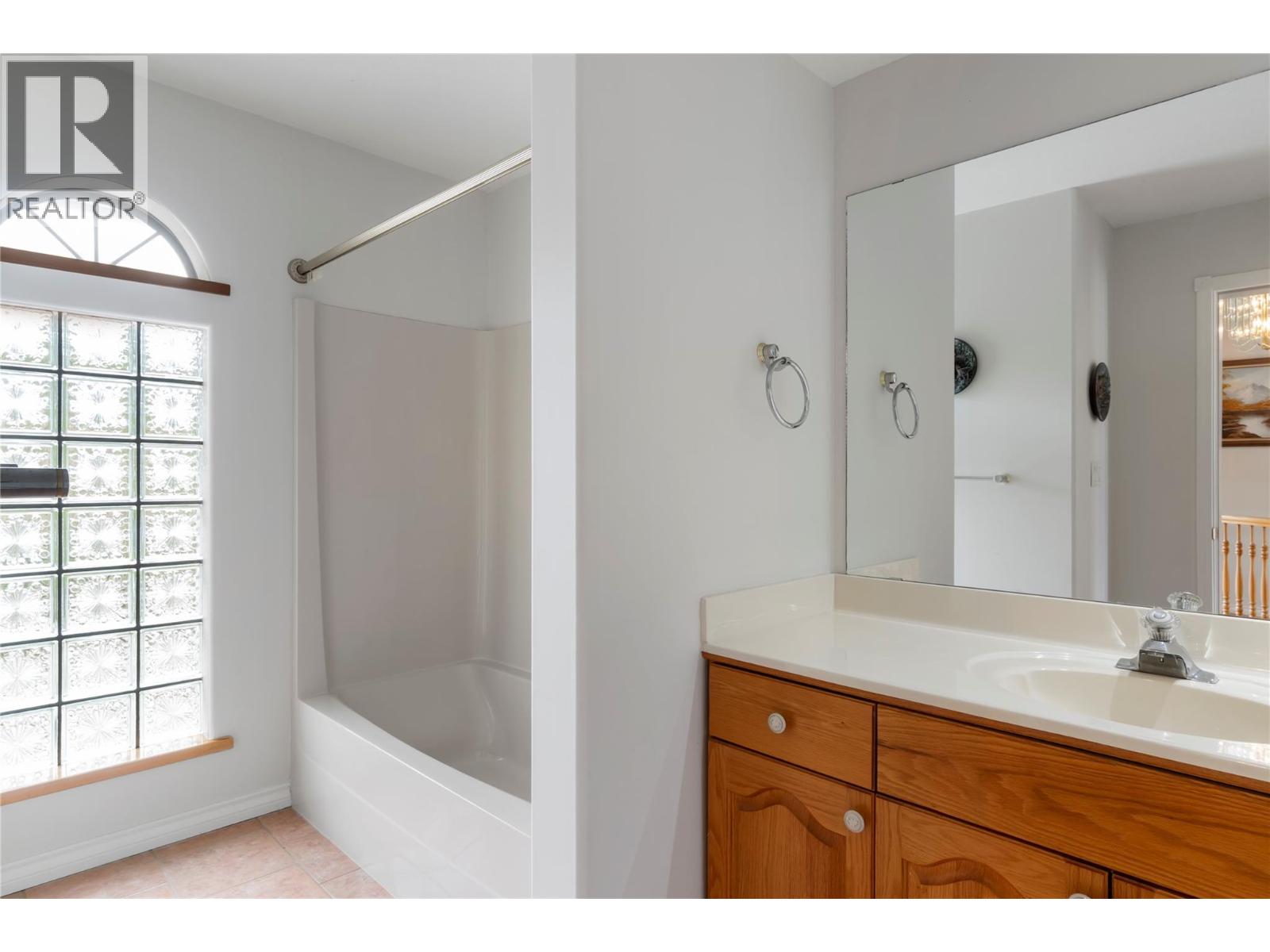 1131 50 Avenue Ne, Salmon Arm, British Columbia  V1E 3N1 - Photo 55 - 10381448