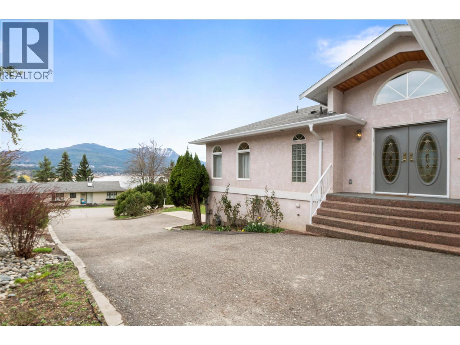 1131 50 Avenue Ne, Salmon Arm, British Columbia  V1E 3N1 - Photo 96 - 10381448