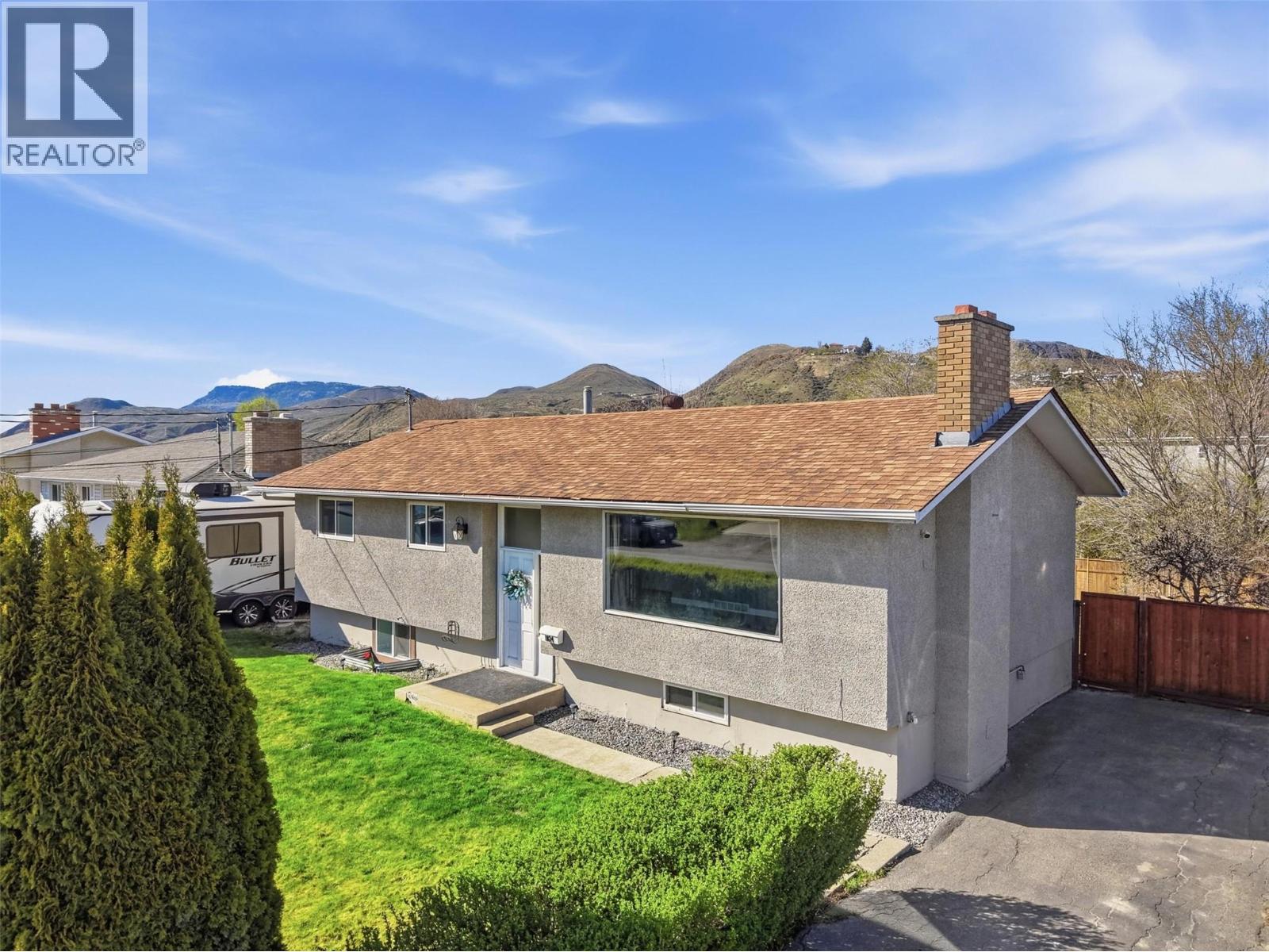 1024 Pembroke Avenue, Kamloops, British Columbia  V2B 1Z4 - Photo 2 - 10382448