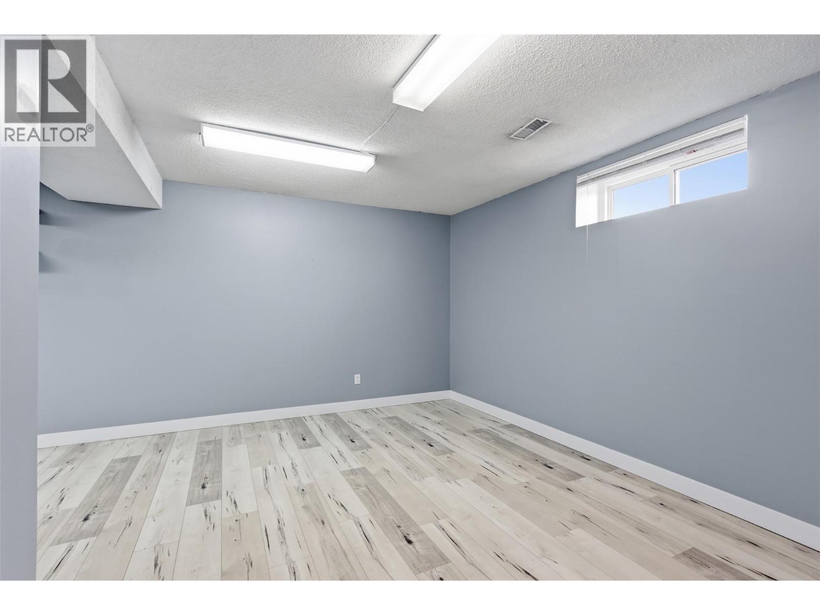 1024 Pembroke Avenue, Kamloops, British Columbia  V2B 1Z4 - Photo 30 - 10382448