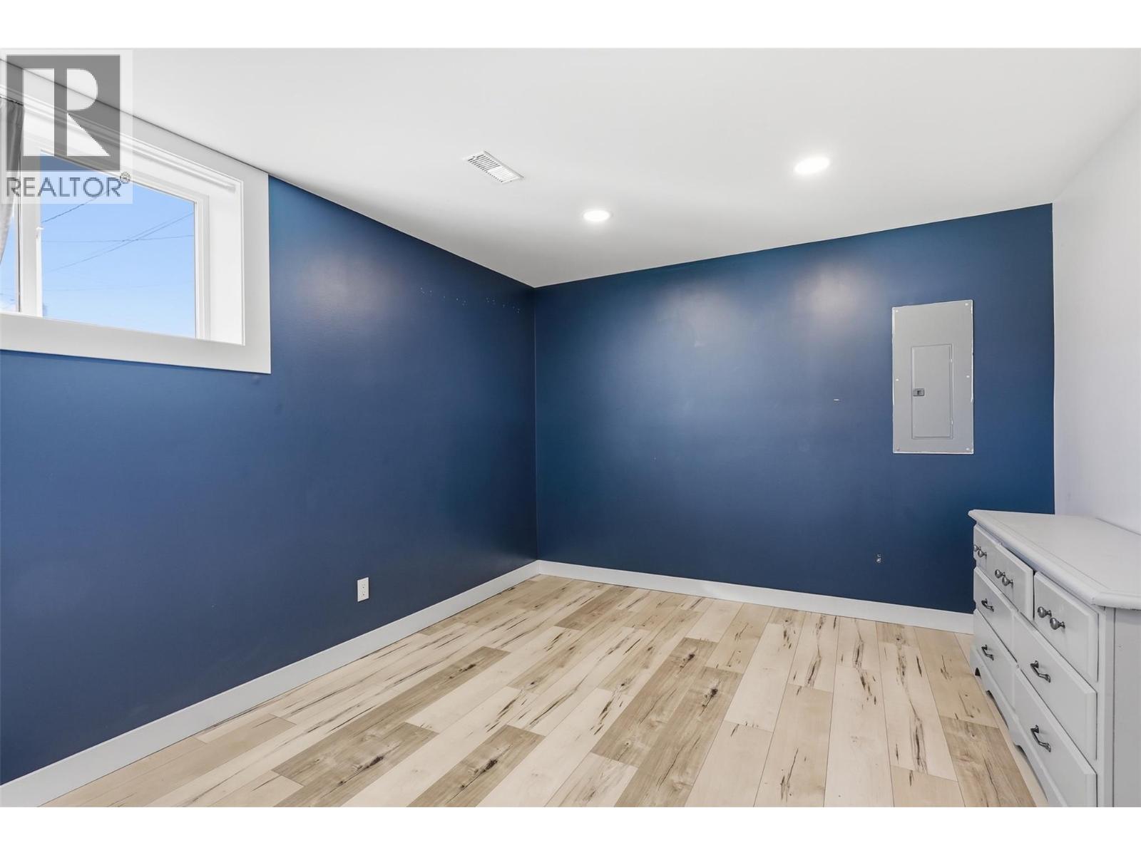 1024 Pembroke Avenue, Kamloops, British Columbia  V2B 1Z4 - Photo 37 - 10382448