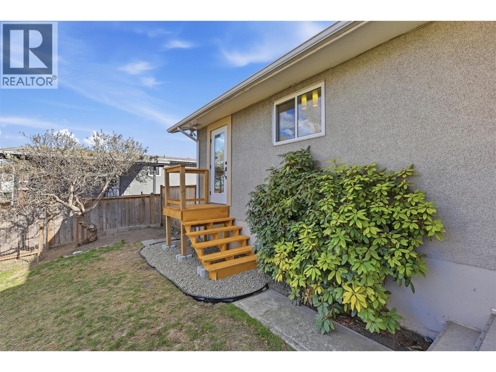 1024 Pembroke Avenue, Kamloops, British Columbia  V2B 1Z4 - Photo 40 - 10382448