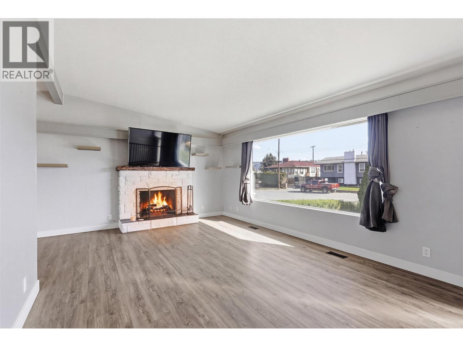 1024 Pembroke Avenue, Kamloops, British Columbia  V2B 1Z4 - Photo 6 - 10382448