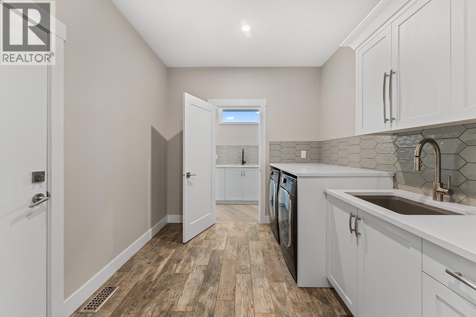 2122 Tramonto Court, Kelowna, British Columbia  V1P 1V1 - Photo 29 - 10380639