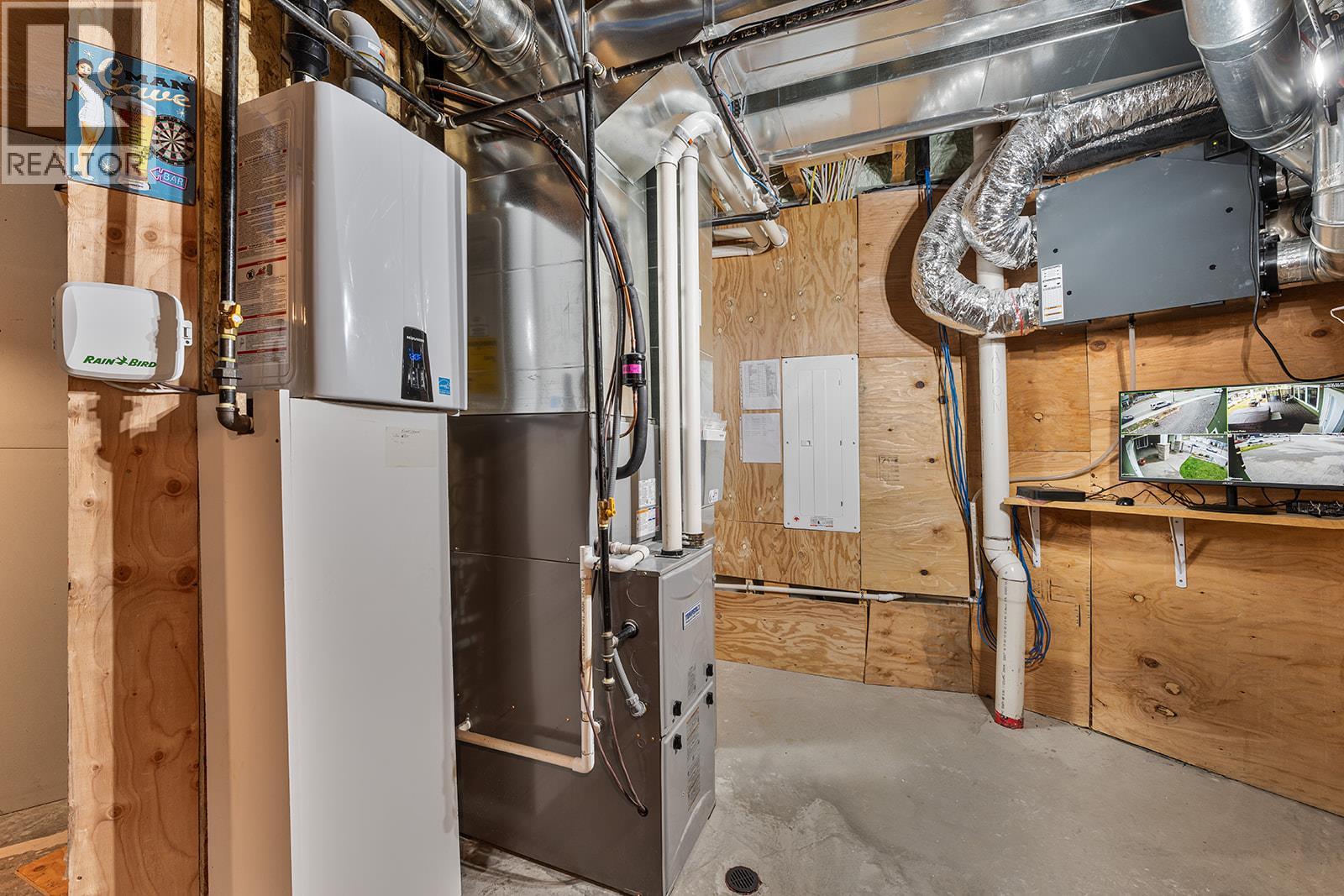 2122 Tramonto Court, Kelowna, British Columbia  V1P 1V1 - Photo 48 - 10380639