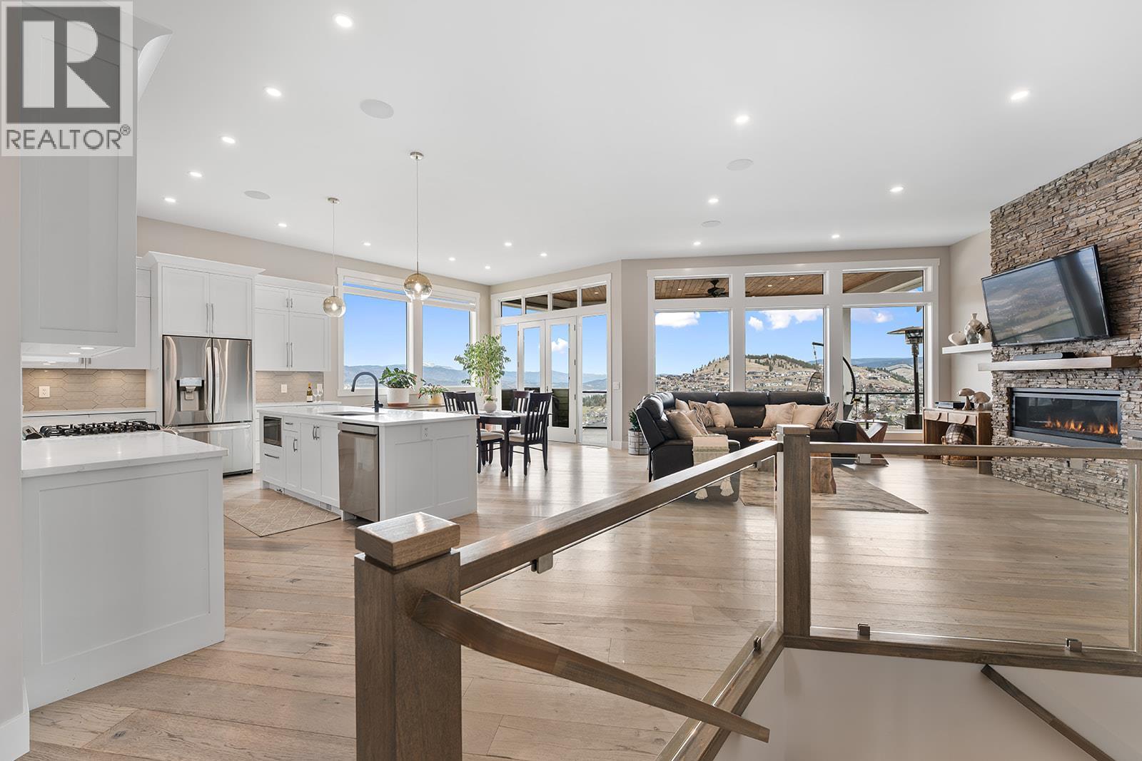 2122 Tramonto Court, Kelowna, British Columbia  V1P 1V1 - Photo 9 - 10380639