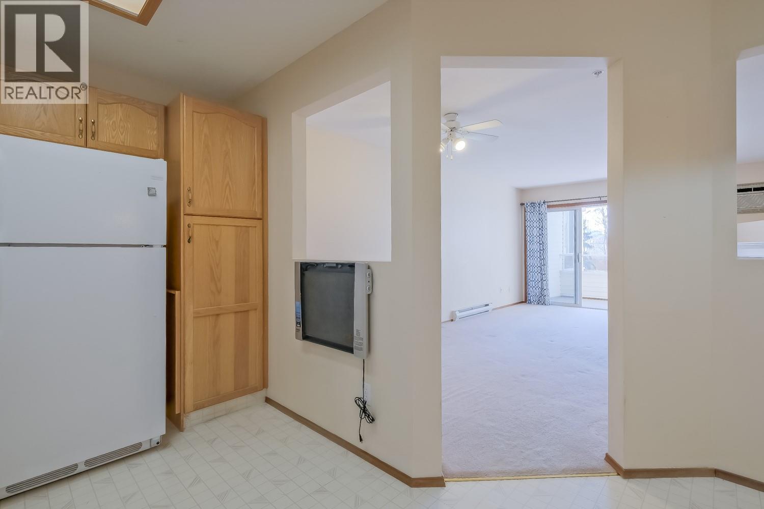 130 Abbott Street Unit# 211, Penticton, British Columbia  V2A 8P3 - Photo 6 - 10382935