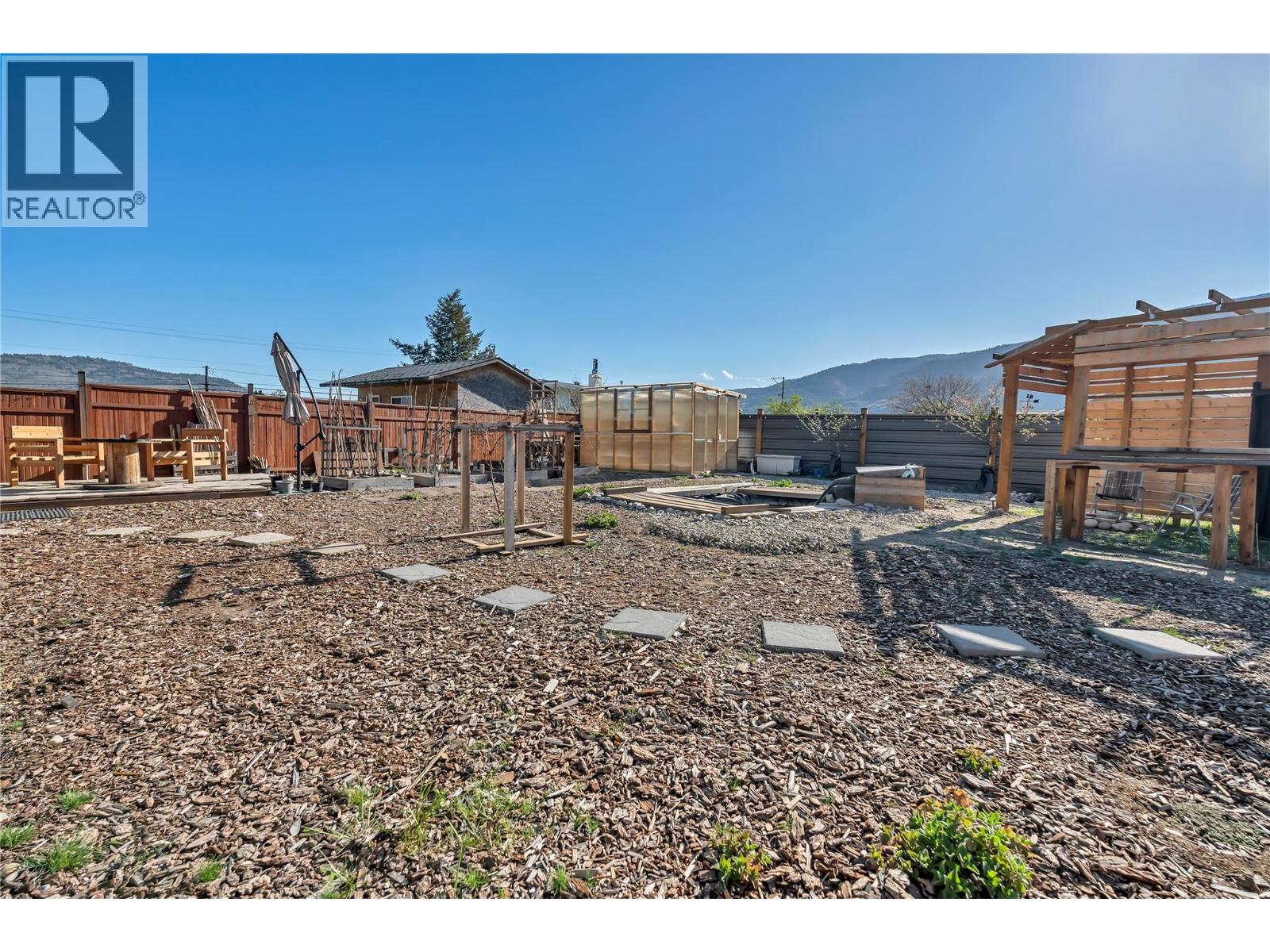 5900 Shamrock Place, Oliver, British Columbia  V0H 1T6 - Photo 21 - 10382804