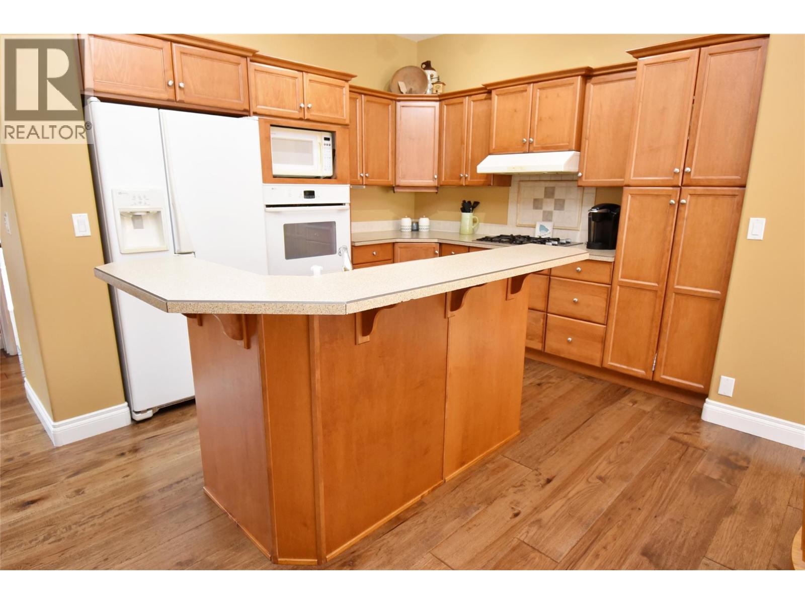 1936 Grandview Avenue, Lumby, British Columbia  V0E 2G0 - Photo 26 - 10382511