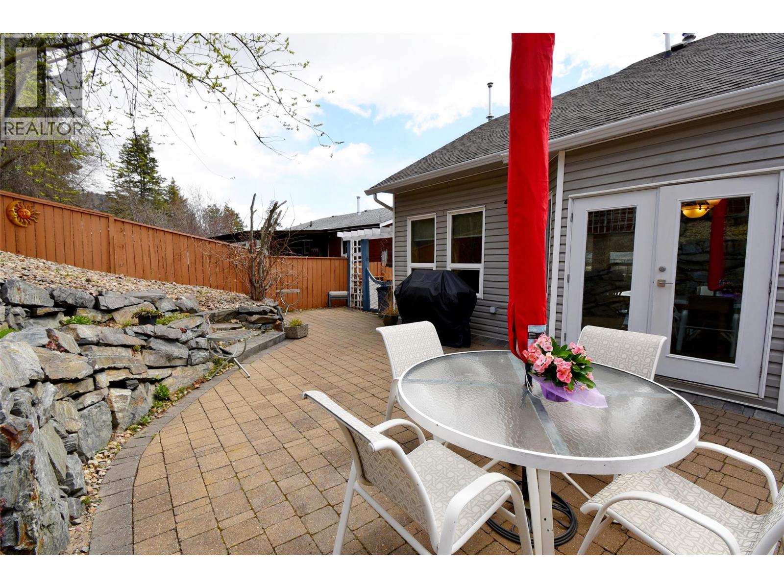 1936 Grandview Avenue, Lumby, British Columbia  V0E 2G0 - Photo 31 - 10382511