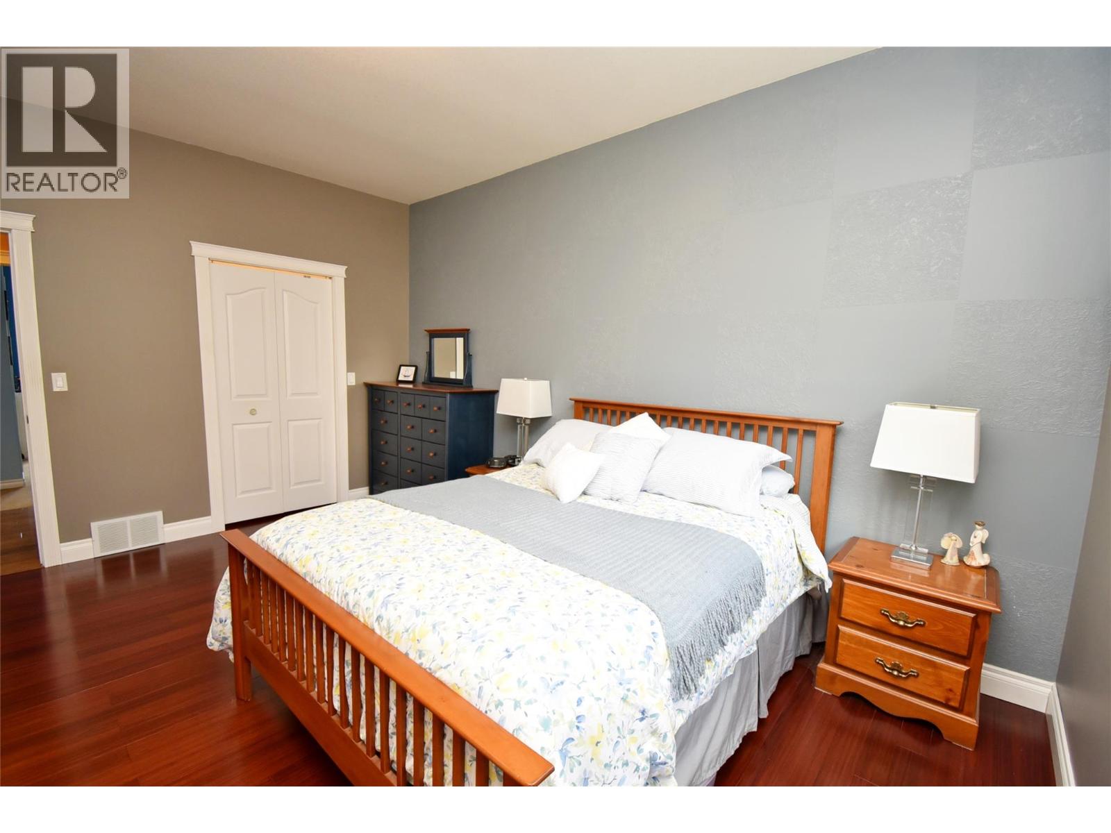 1936 Grandview Avenue, Lumby, British Columbia  V0E 2G0 - Photo 41 - 10382511