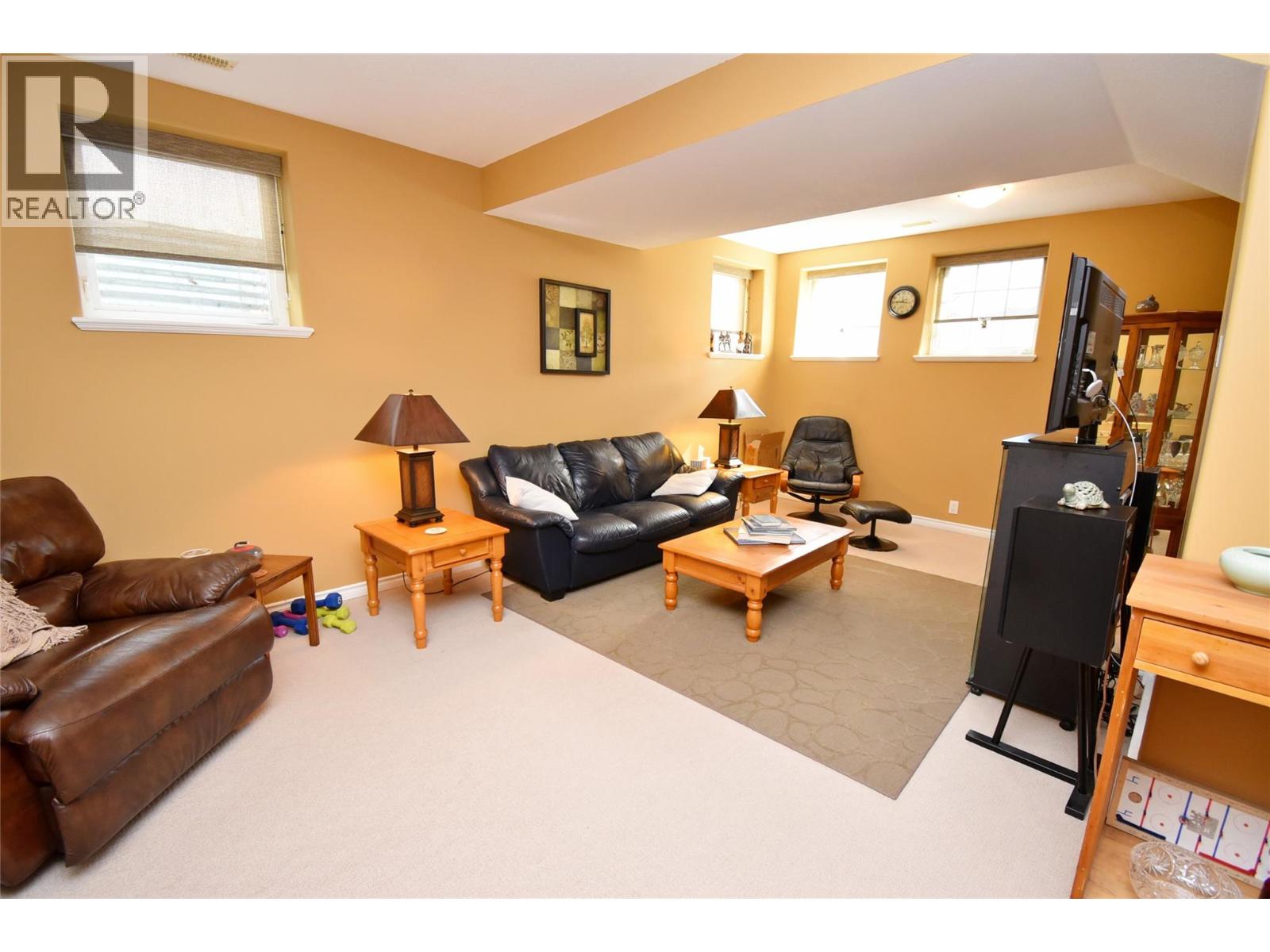 1936 Grandview Avenue, Lumby, British Columbia  V0E 2G0 - Photo 56 - 10382511